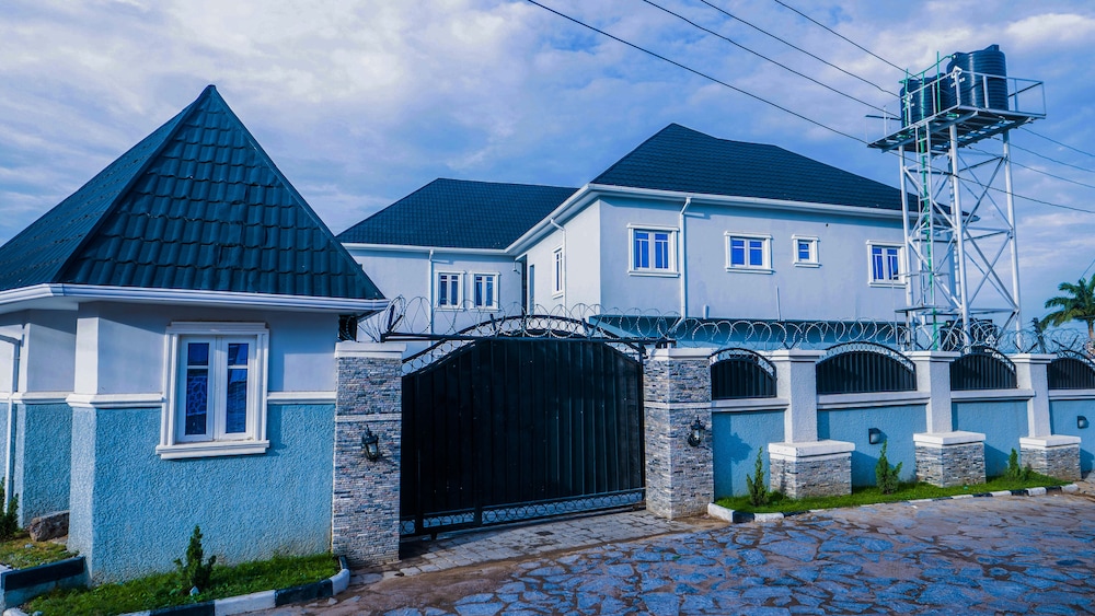 Venmac Apartment Gwarimpa — 5-Star Luxury Hotel in Abuja, Nigeria