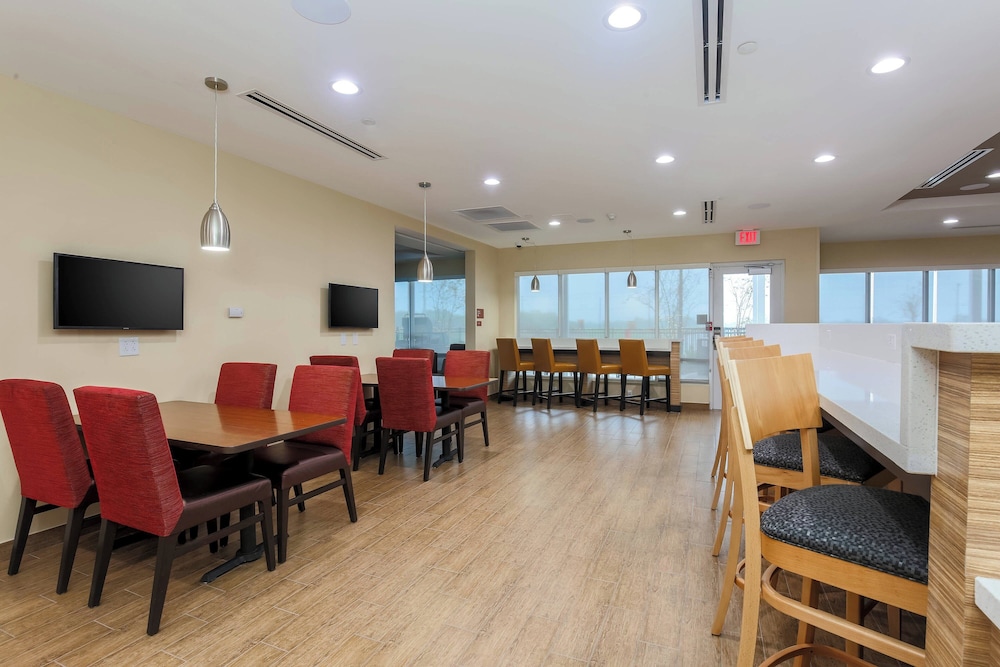 TownePlace Suites by Marriott McAllen Edinburg - photo 41