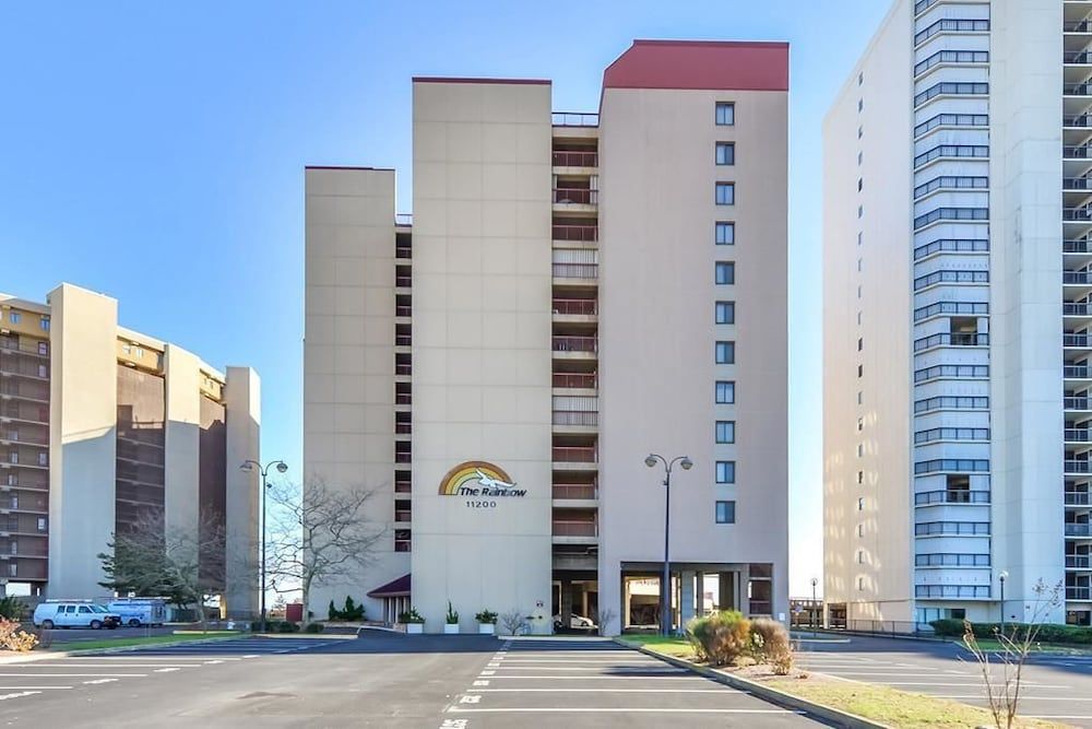 Fountainhead Towers - photo 16