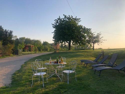 Au coeur de notre ferme céréalière - carbon neutral hotel in Unknown City