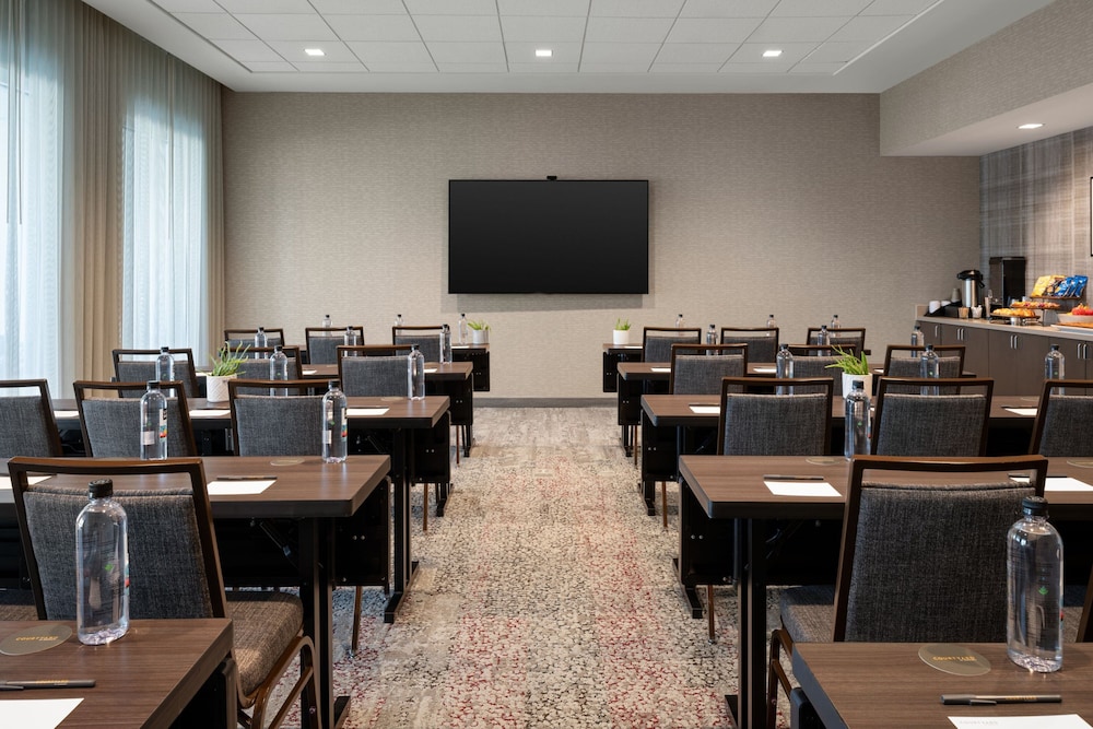 Courtyard by Marriott Titusville Kennedy Space Center - photo 37