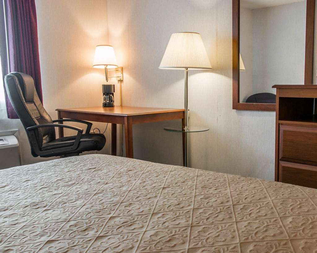 Quality Inn Hudsonville South - photo 11