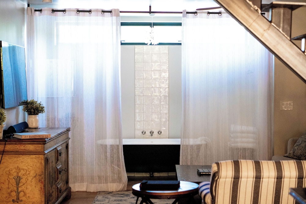 Bespoke Inn Scottsdale - photo 25