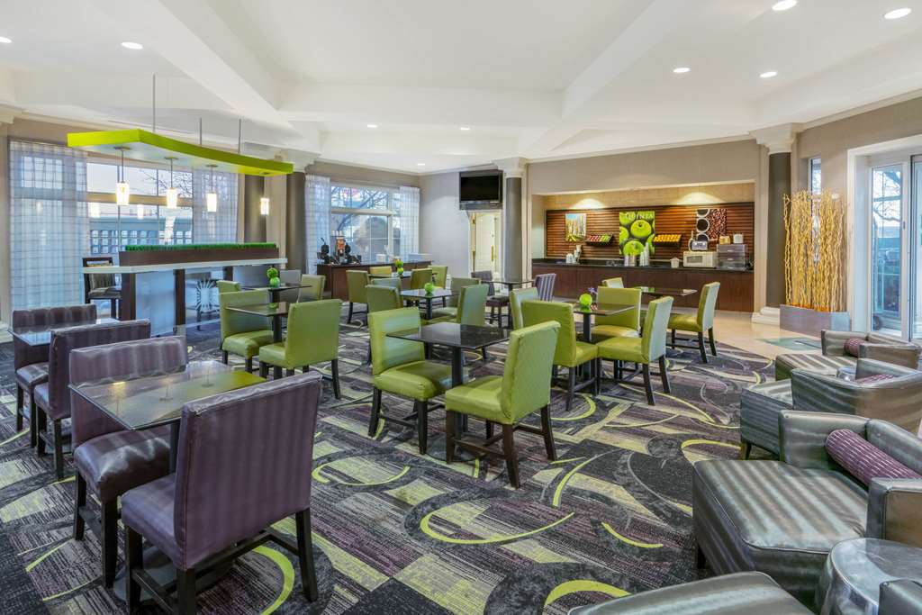 La Quinta Inn & Suites by Wyndham Pueblo - photo 57