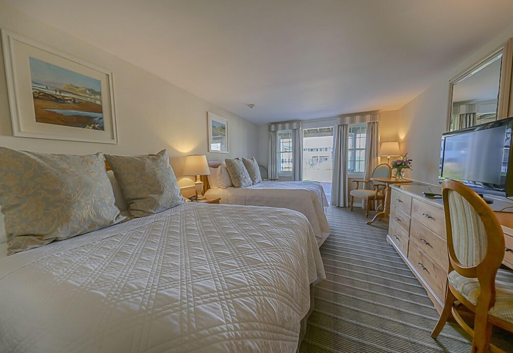 The Harborside Inn - photo 23