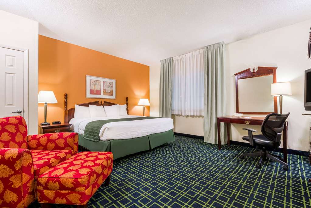 Baymont by Wyndham Greensburg - photo 5