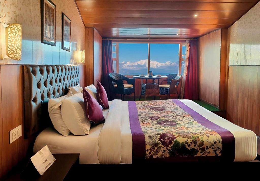 Mount Thistle Boutique Hotel - carbon neutral hotel in Darjiling