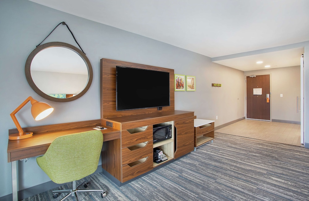 Hampton Inn Simpsonville - photo 6