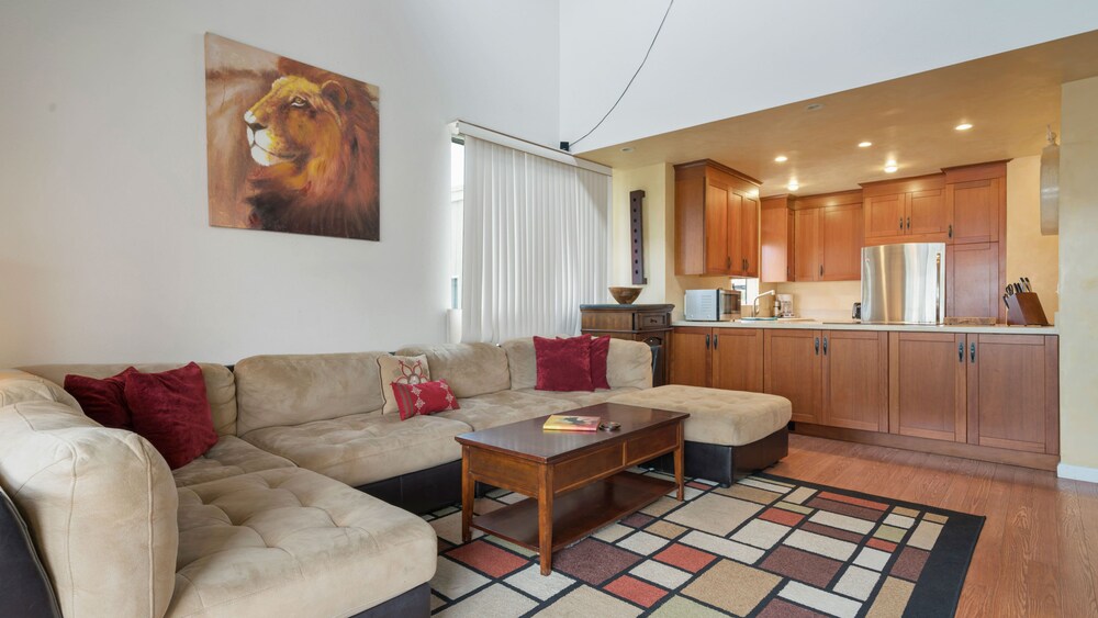Kailua Bay Resort 3301 Two Bedroom Condo - photo 18