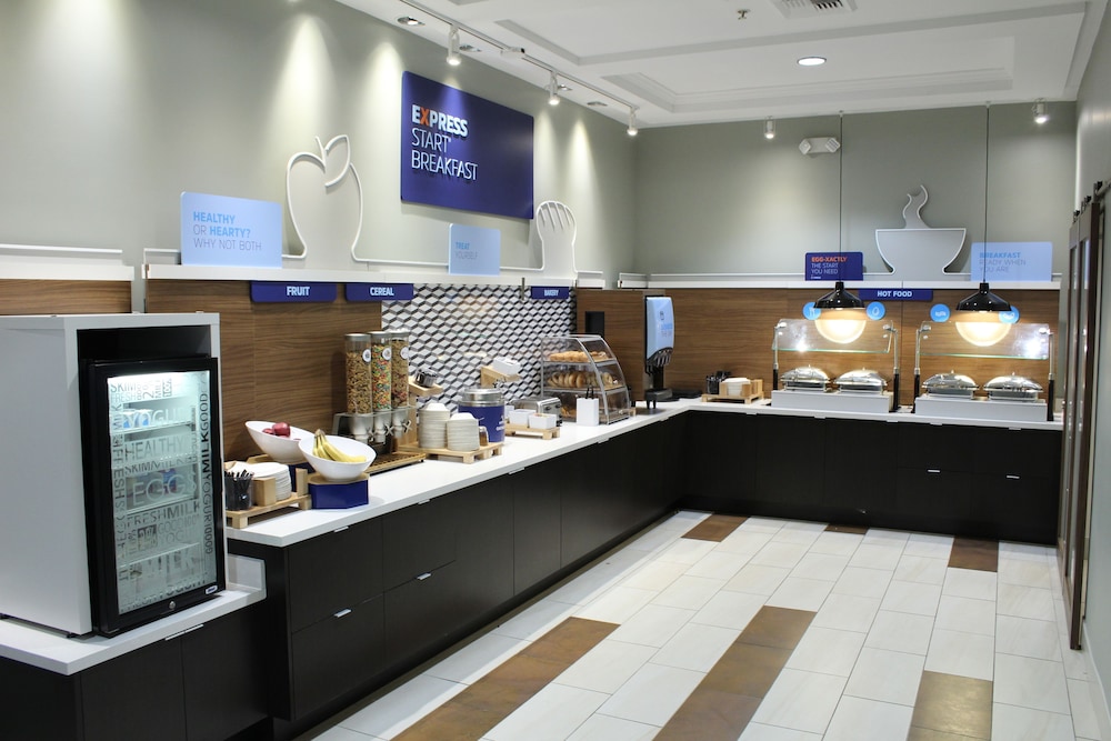 Holiday Inn Express & Suites Napa American Canyon by IHG - photo 20