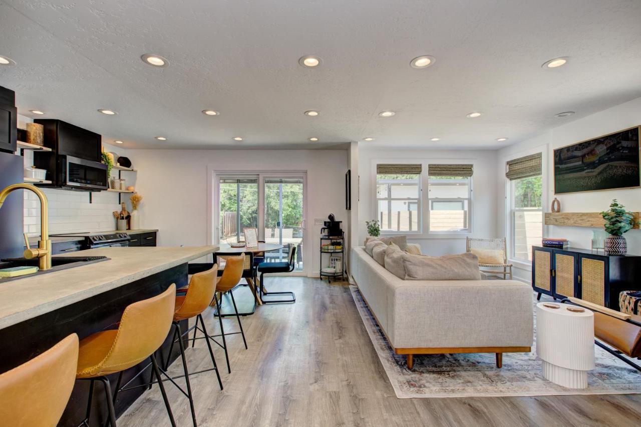 Off Broadway Modern woutdoor haven in Boise, United States