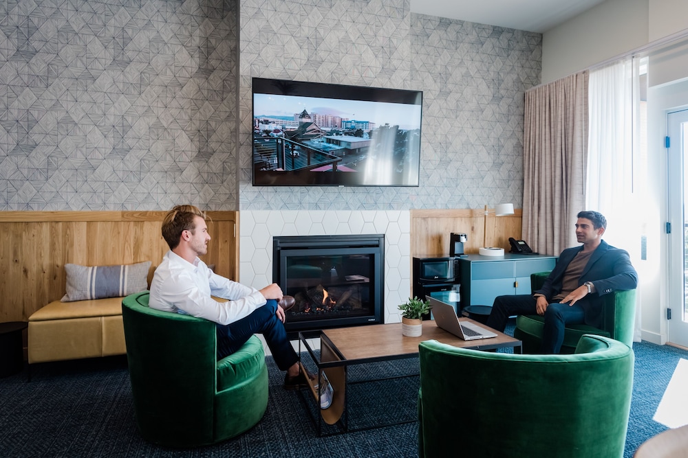 SaltLine Hotel - photo 49