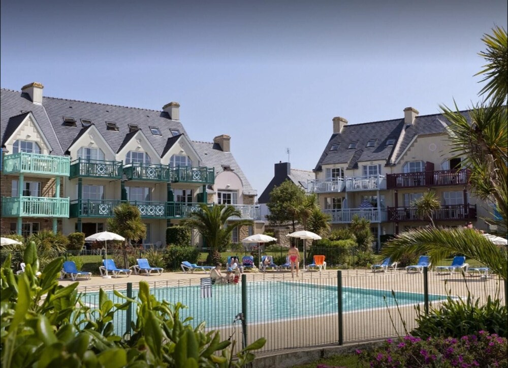 Holiday home Rue de Men Meur — 4-Star Luxury Hotel in Guilvinec, France