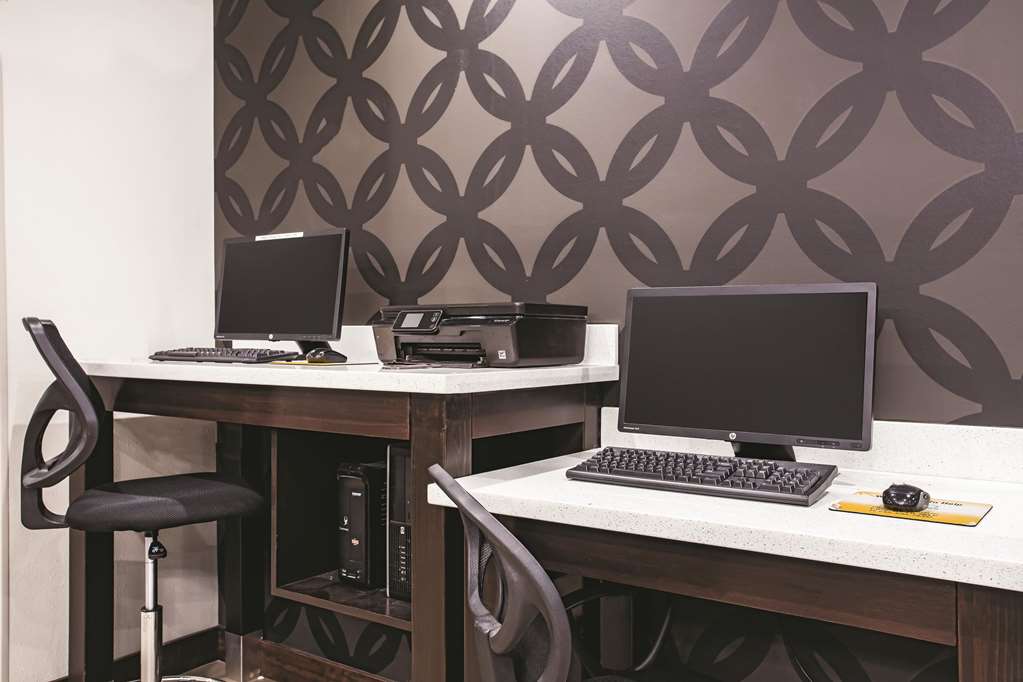 La Quinta Inn by Wyndham Olympia Lacey - photo 42