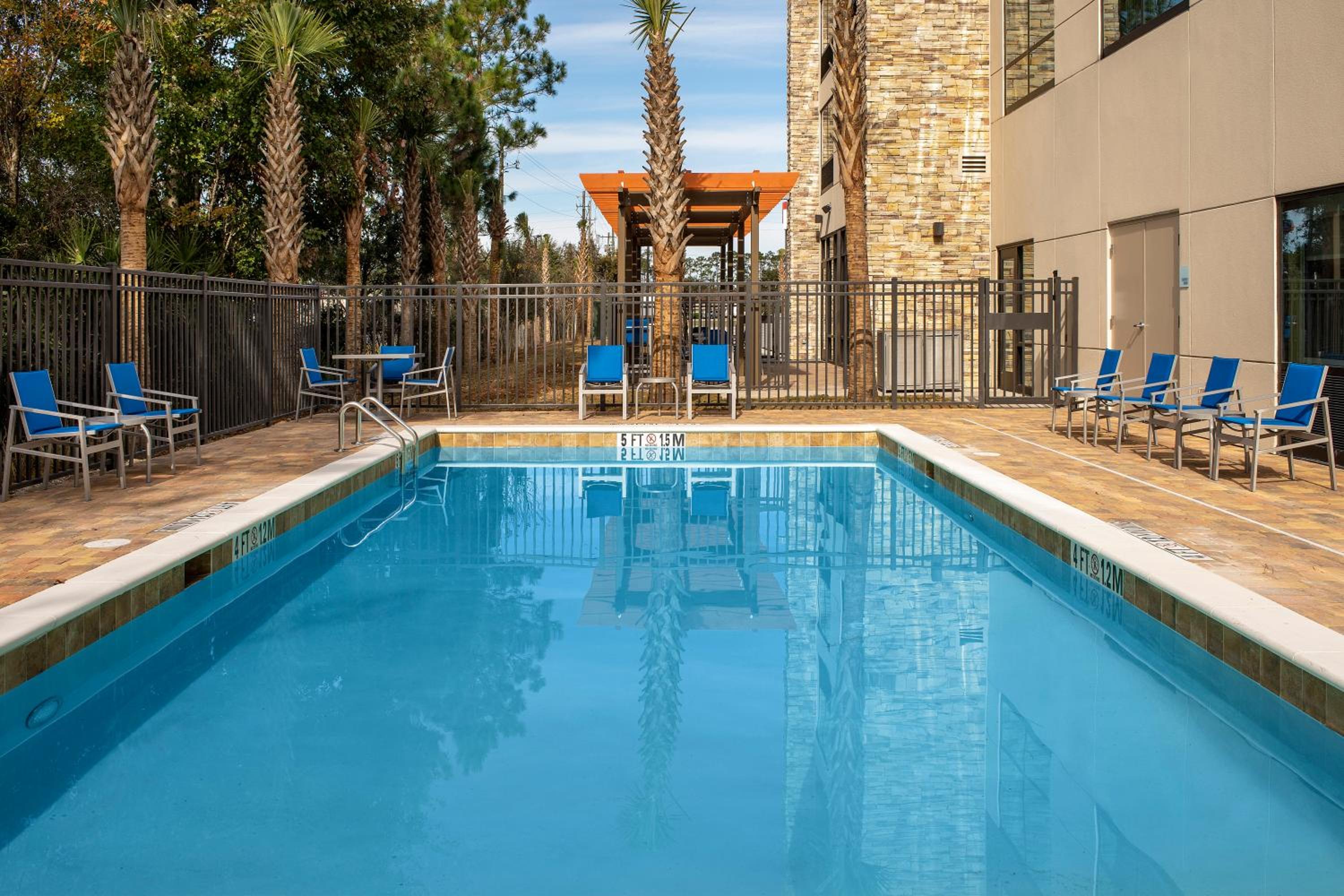 Holiday Inn Express & Suites Kingsland I 95 Naval Base Area by IHG - photo 117
