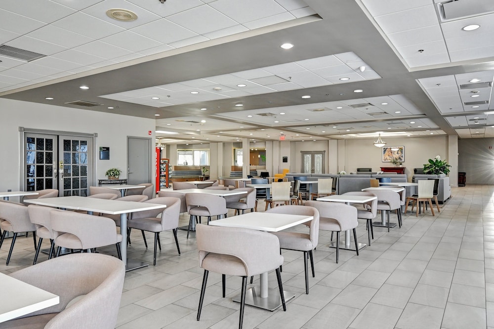 Holiday Inn Piscataway Somerset by IHG - photo 40