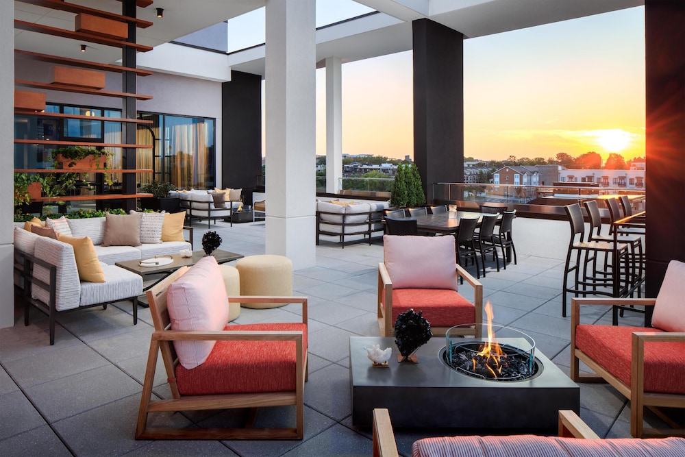 Embassy Suites By Hilton Chattanooga Downtown - photo 80