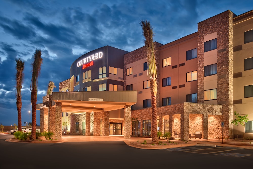 Courtyard Phoenix Mesa Gateway Airport - photo 43