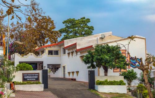 Narmada Resort - last minute hotel in Indore