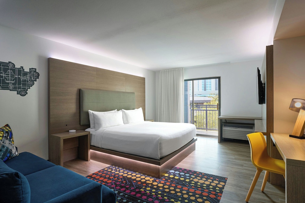 Aloft Scottsdale - photo 8