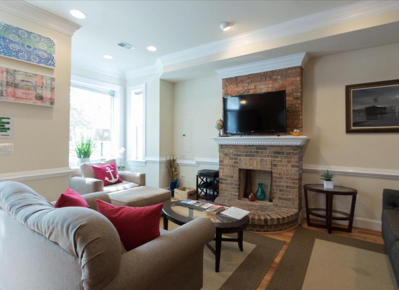 Your Home Away for Home Convention Center. 96 Walk Scores. — 4-Star Luxury Hotel in Washington, United States