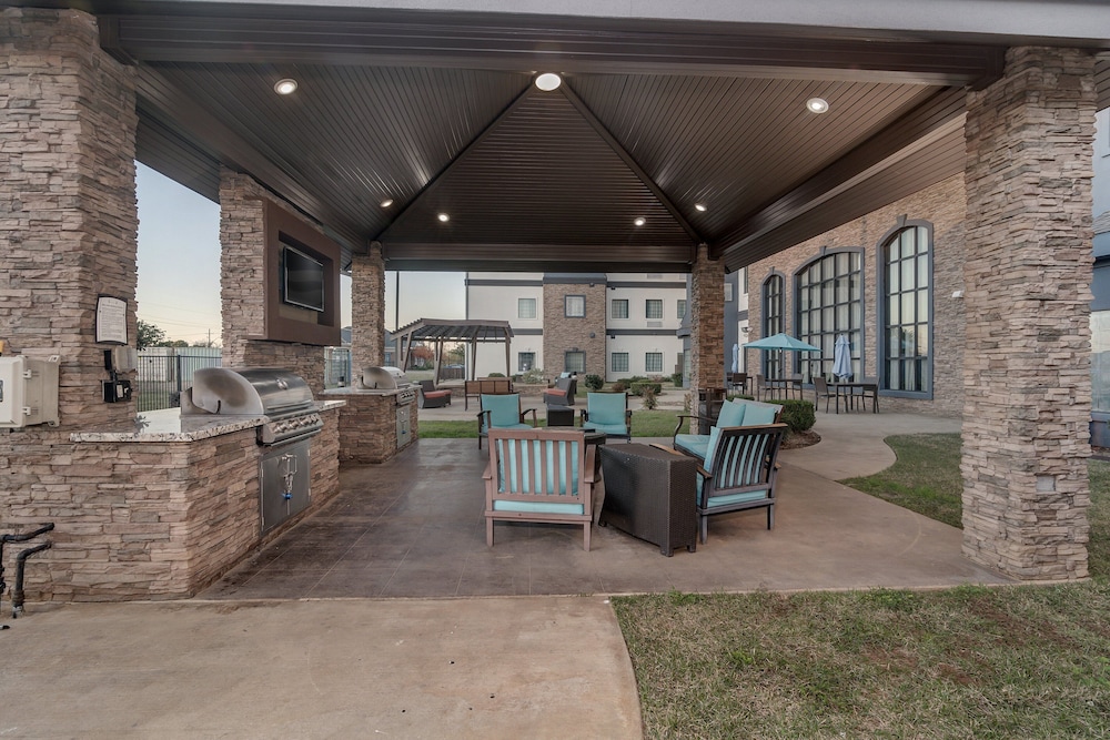 Staybridge Suites Longview by IHG - photo 76