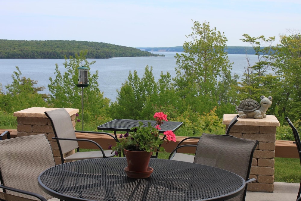 Holiday Inn Express Munising Lakeview by IHG - photo 45