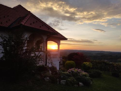 Villa Lotus — 4-Star Luxury Hotel in Strigova, Croatia