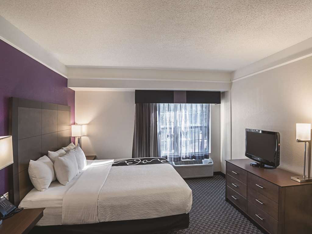 La Quinta Inn & Suites by Wyndham Flagstaff - photo 28