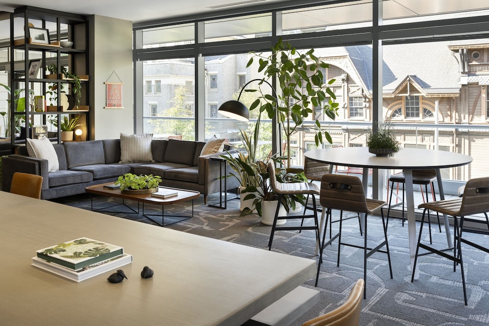 Hotel Vance Portland a Tribute Portfolio Hotel - featured photo