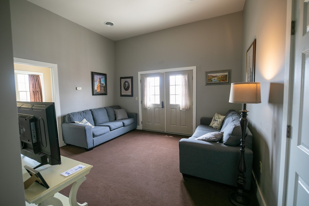 Nauvoo Temple House Hotel - photo 12