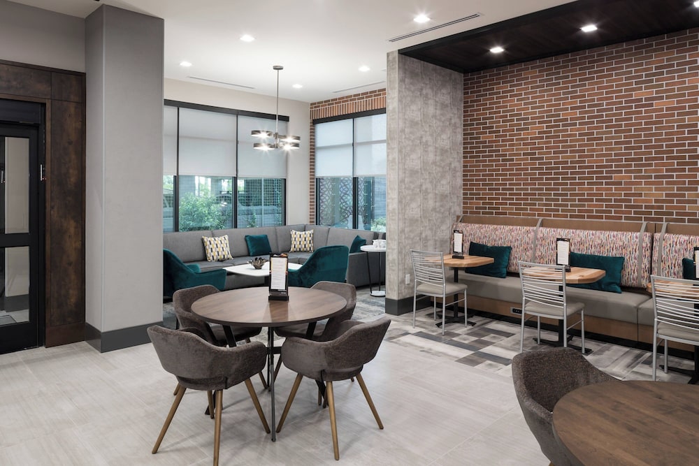 Courtyard by Marriott Houston Heights I 10 - photo 2