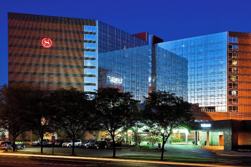 Sheraton Indianapolis Hotel at Keystone Crossing - photo 3