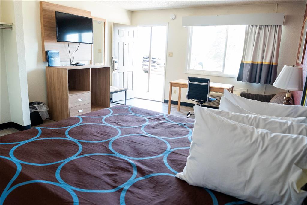 Super 8 by Wyndham Newcastle - photo 24