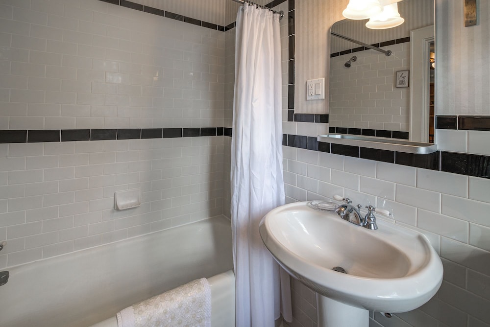 The Monte Vista Hotel - photo 28