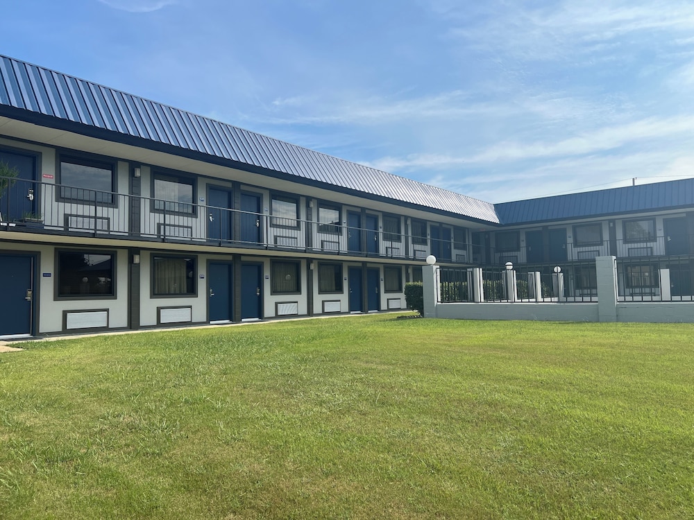Americas Best Value Inn Pontotoc - photo 23