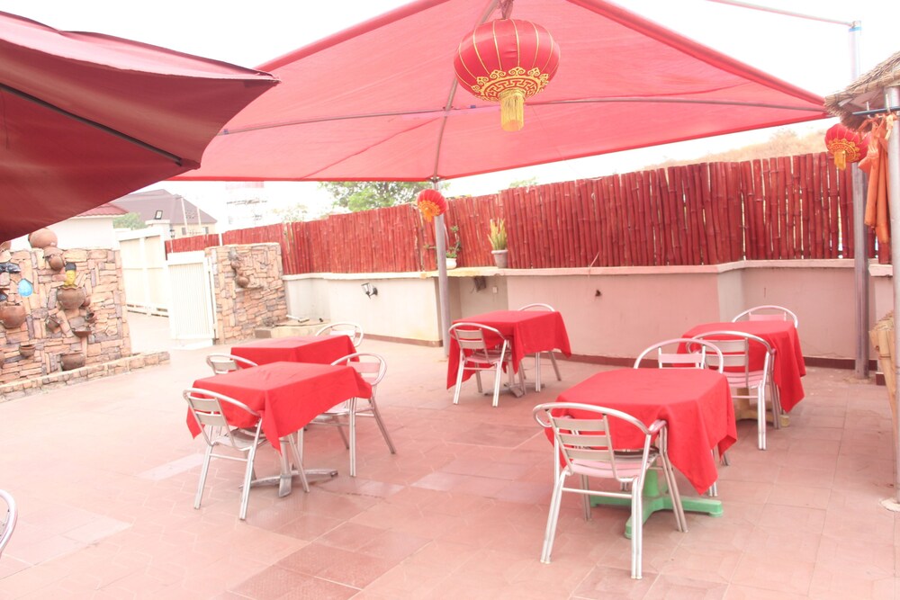 Peak Pleasure Hotel - last minute hotel in Abuja