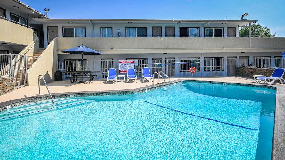 Sea Rock Inn Long Beach - photo 37