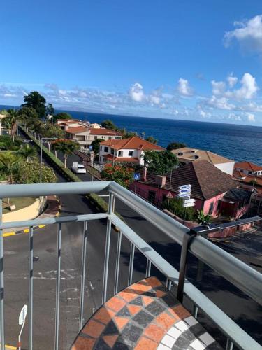 Amazing SEA LIGHT Apartment close to the beach. — 4-Star Luxury Hotel in Santa Cruz, Portugal