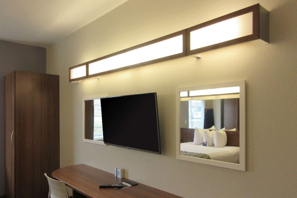 Quality Inn & Suites Caldwell I 77 - photo 4