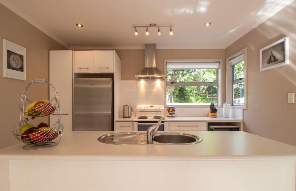 Great Location On Gilbert 3BR 2 level townhouse — 4-Star Luxury Hotel in New Plymouth, New Zealand