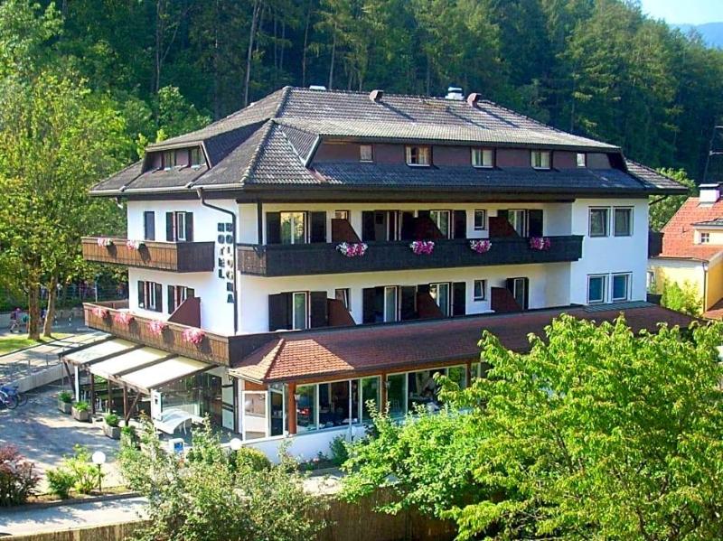 Hotel Bologna - carbon neutral hotel in Brunico