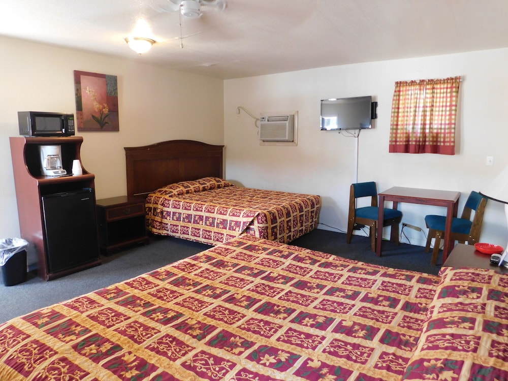 Little Shamrock Motel - photo 9