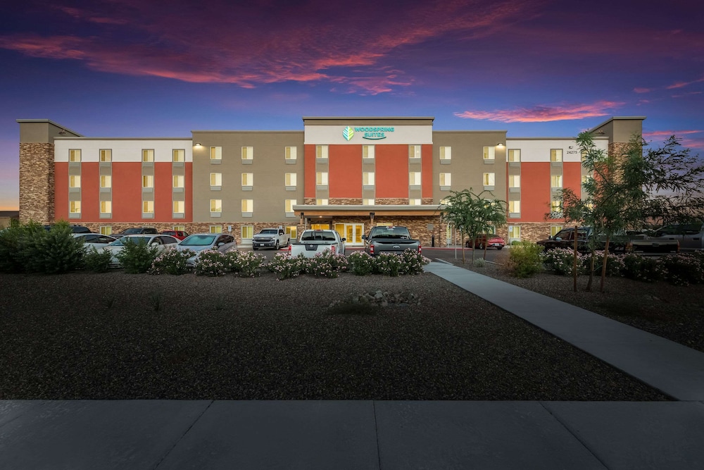 WoodSpring Suites Phoenix Deer Valley - photo 23