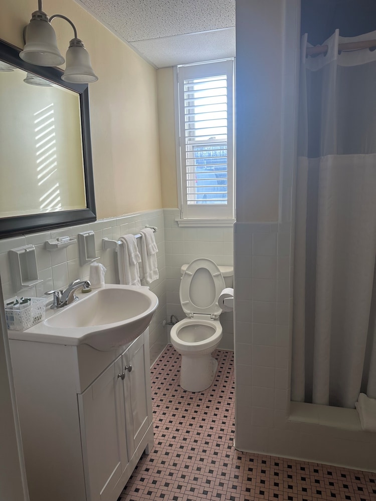 Vineyard Harbor Motel Private Beach - photo 281