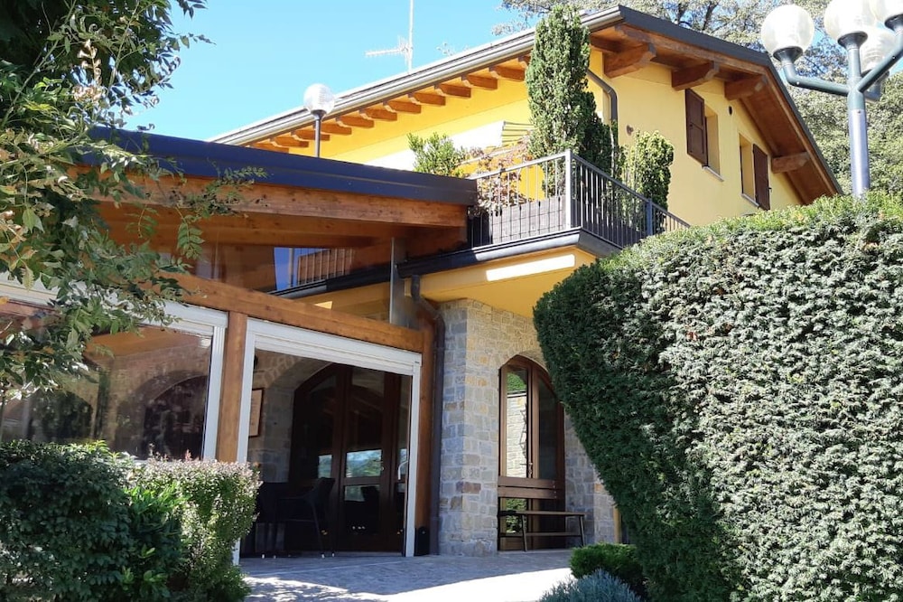 Ristorante Locanda le Due Querce — hotel in Toano