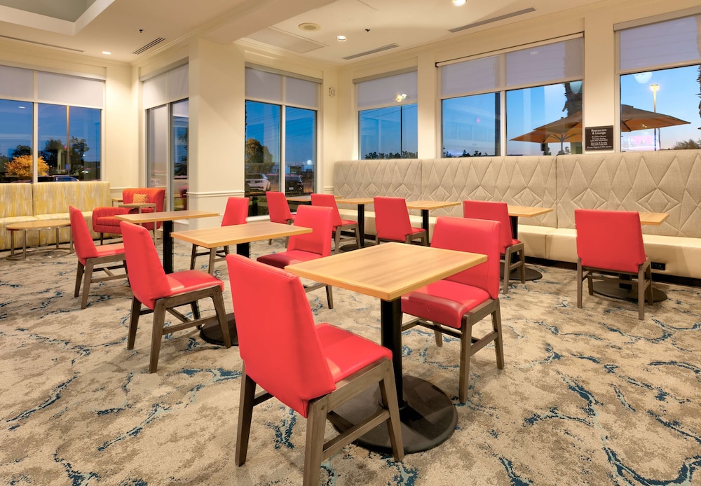 Hilton Garden Inn Irvine East Lake Forest - photo 28