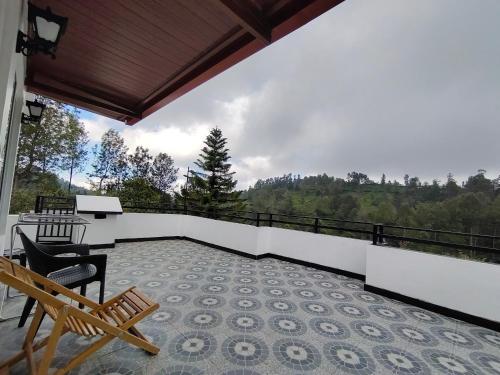 Silver Spruce Glass Villa 1BHK Kotagiri — 4-Star Luxury Hotel in Kotagiri, India