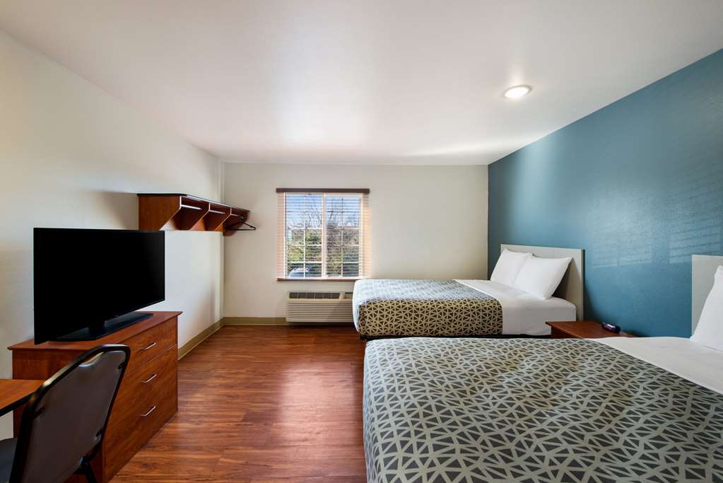 WoodSpring Suites Columbus Southeast - photo 21