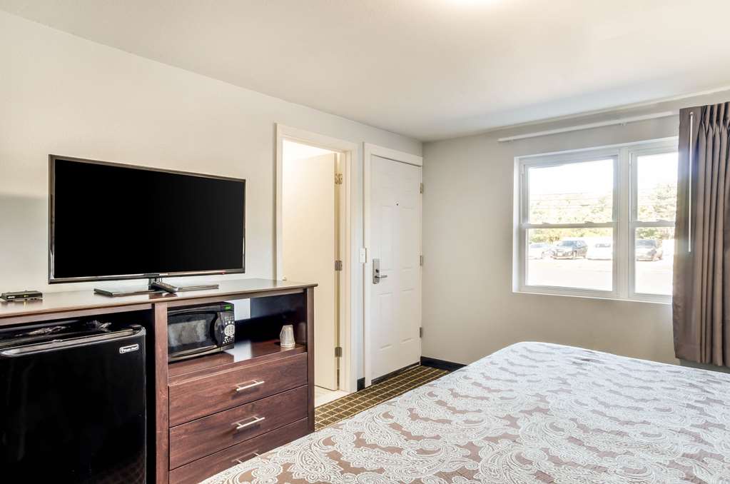 Rodeway Inn Middleboro Plymouth - photo 17